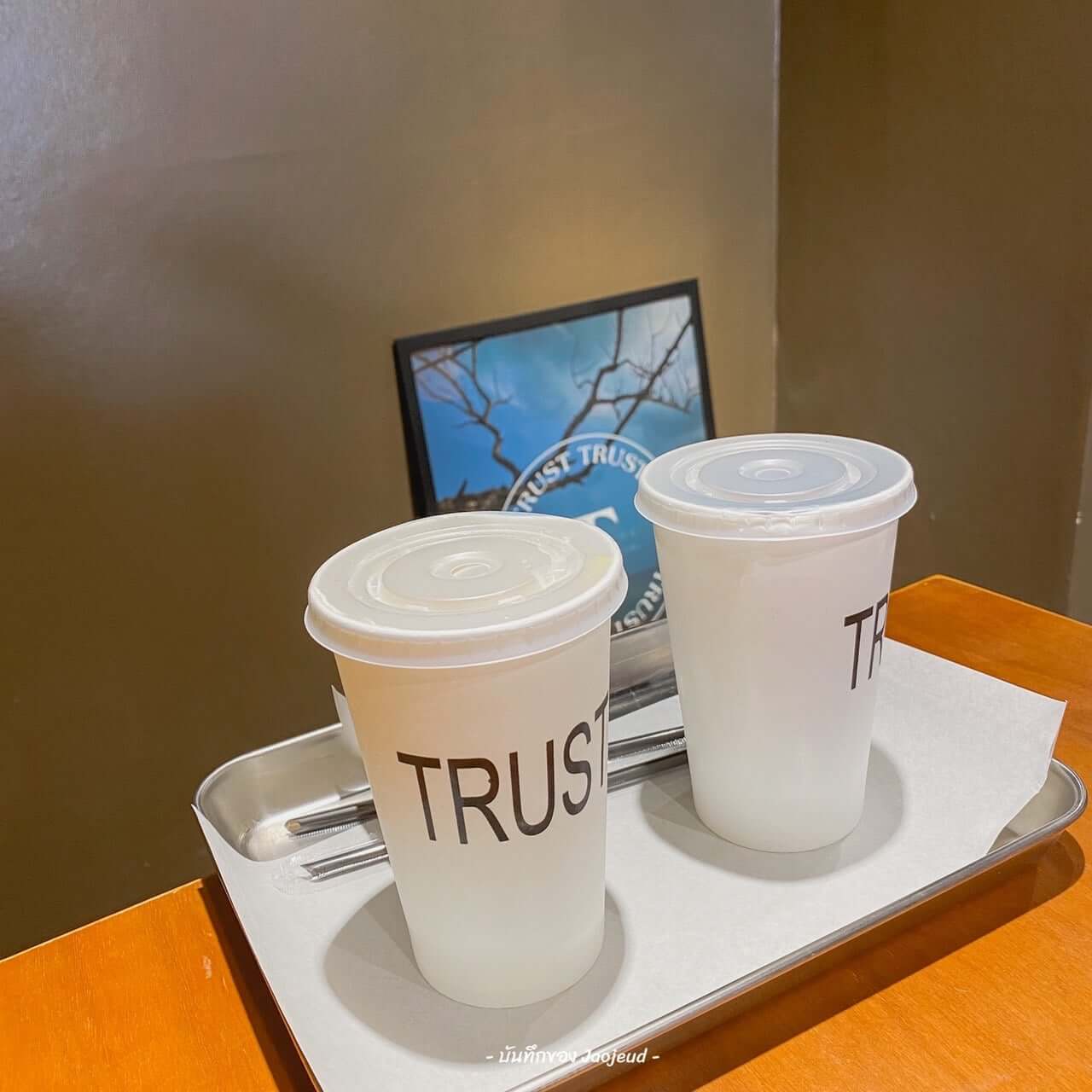 trust-cafe-2